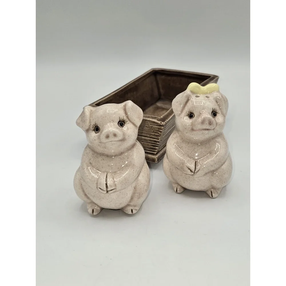 Vintage Pig‎ In Trough Salt and Pepper Shakers Set Farmhouse Country Kitchen